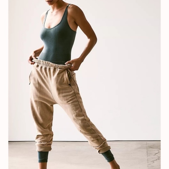 Free People June Bug Joggers Sweatpants Harem Slouchy Tan FP Movement Tan Stone - Picture 1 of 11